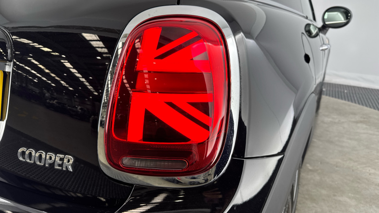 MINI Hatchback 1.5 Cooper Sport II 3dr Petrol Hatchback